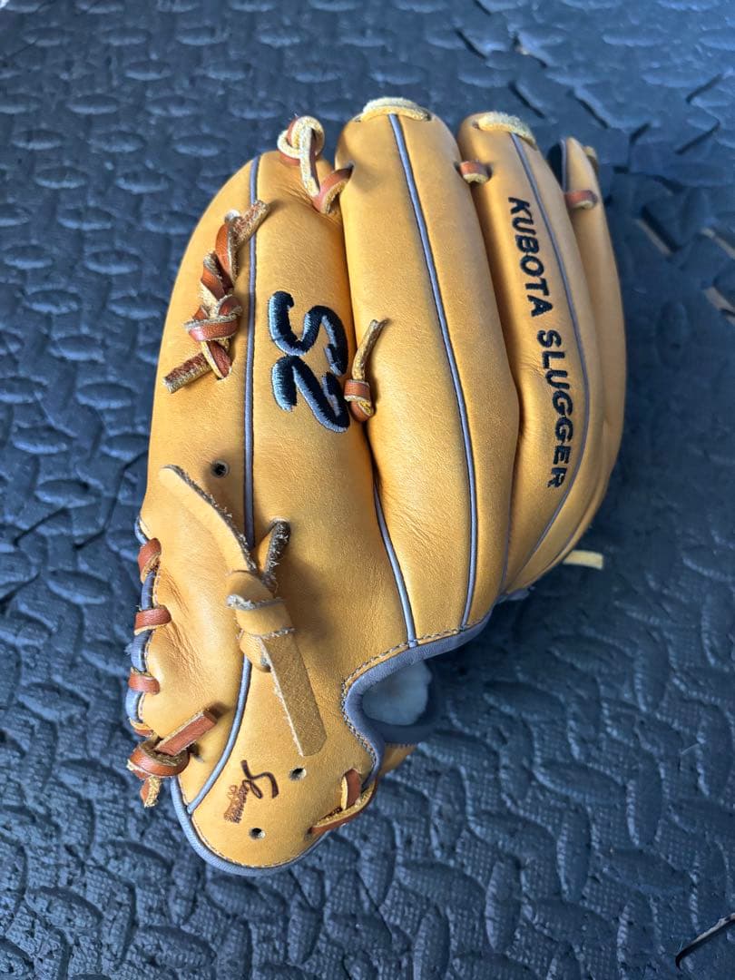 久保田スラッガー AR4 オーダーグラブ　軟式　東京支店型付け済み