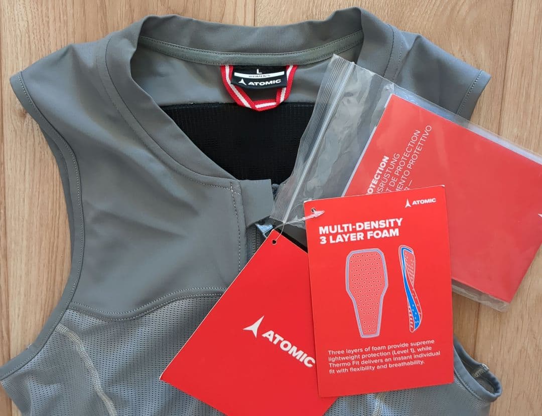 ✨️お値下✨️新品　アトミック　ATOMIC　ライブシールドベスト　プロテクター