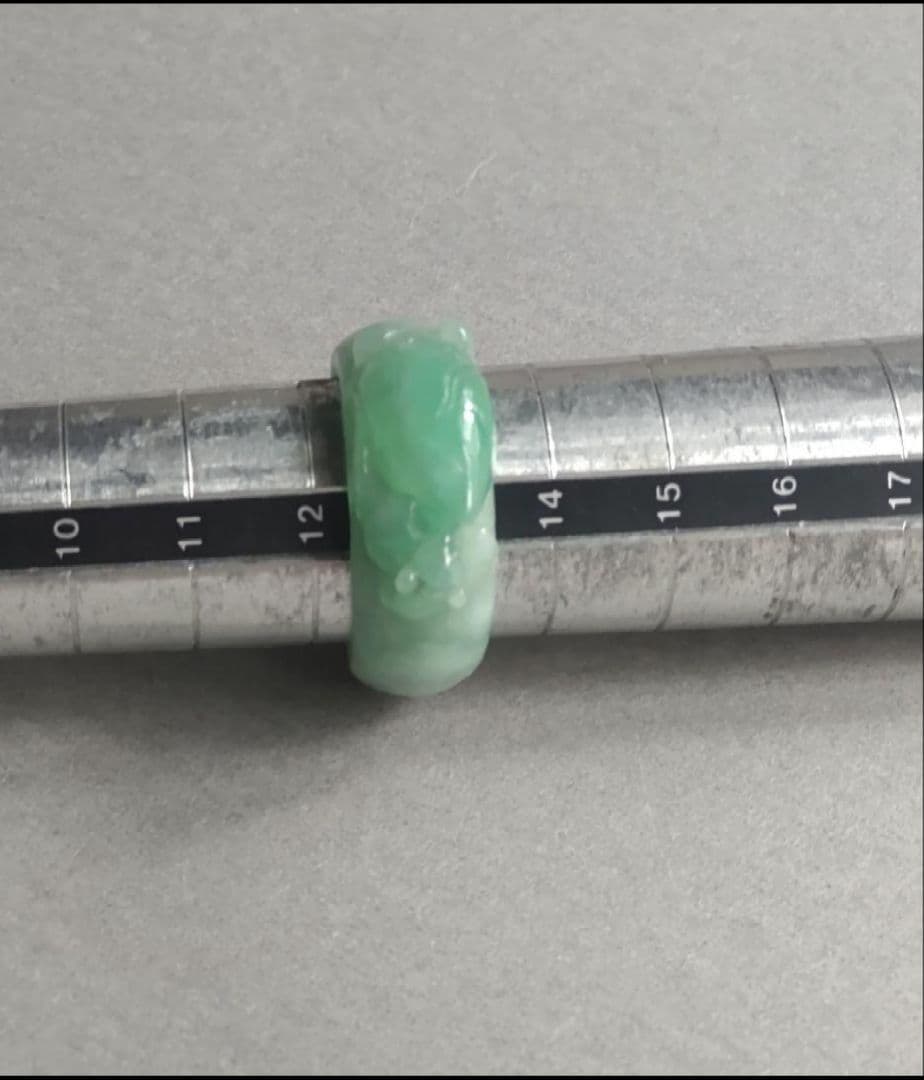 82R111指輪 翡翠 ひすい アクセサリー