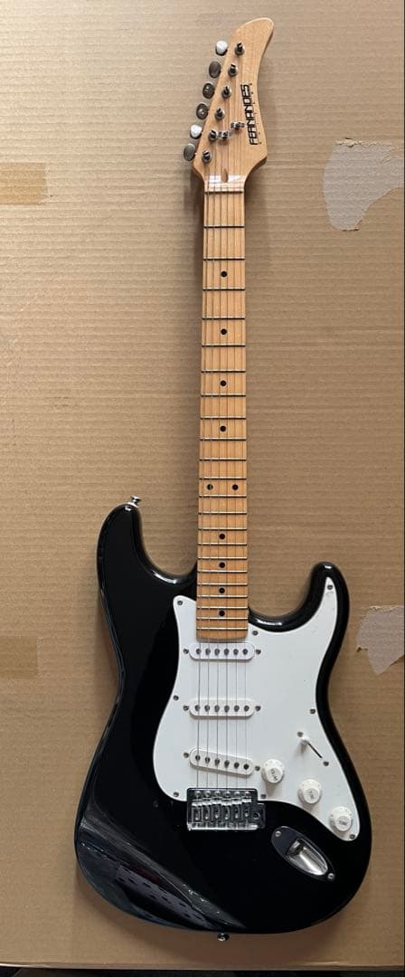 Fernandes フェルナンデス LE-1Z エレキギター ストラトキャスター