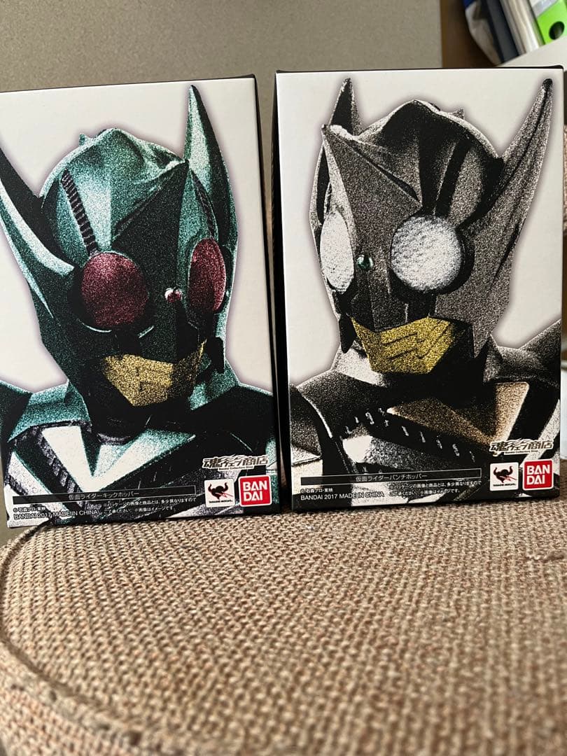 真骨頂SHFiguarts 仮面ライダーキックホッパー&パンチホッパー