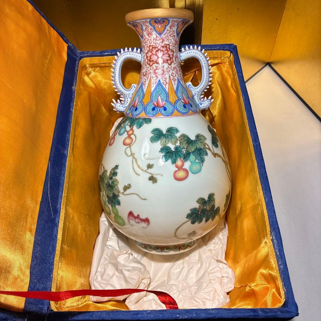 アンティーク　大清乾隆年製　福禄万代　花瓶