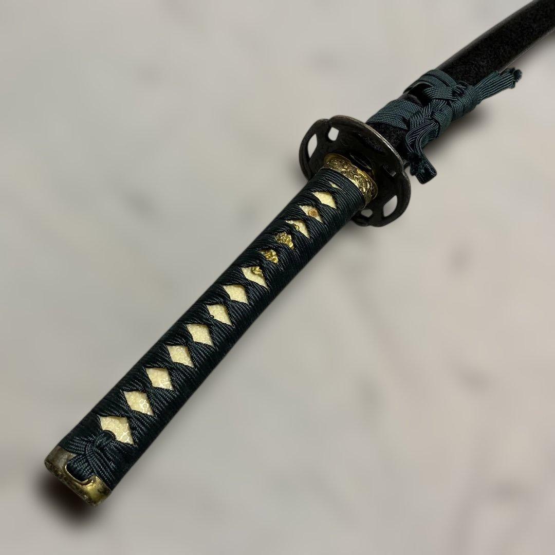 格安模造刀大刀 濃緑柄 波絵透し丸鍔 黒梨地鞘