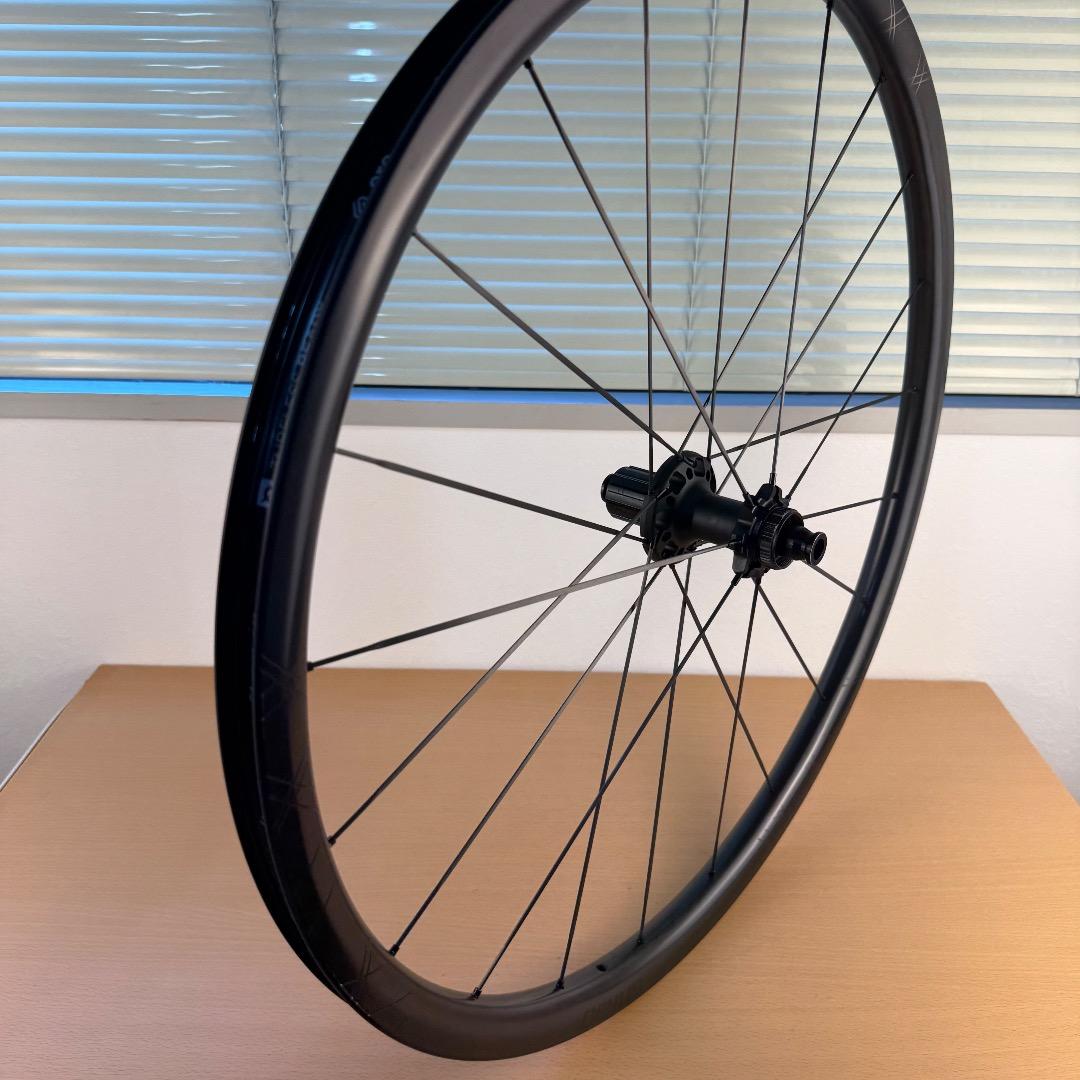 【美品】ERE RESEARCH GENUS SL30-R カーボンホイール