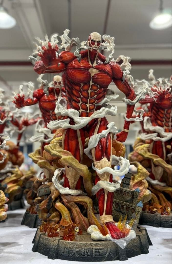 進撃の巨人 超大型巨人 フィギュア ガレージキット