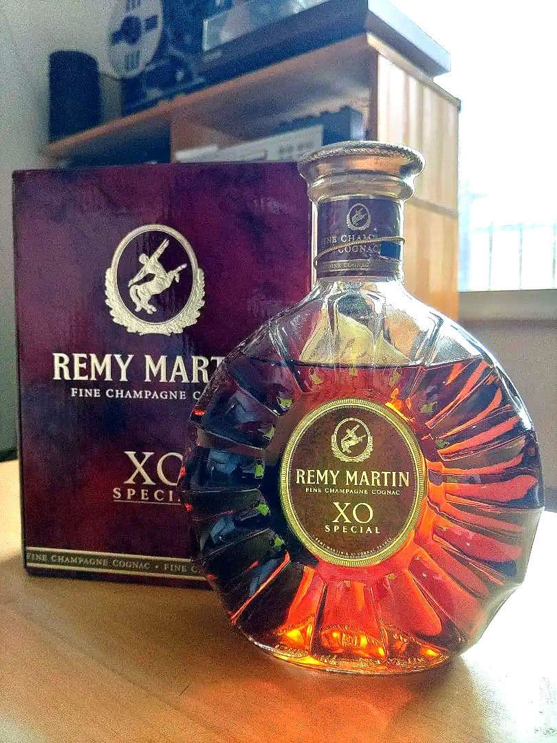 REMY MARTIN XO スペシャル　レミーマルタン 700ml 未開栓