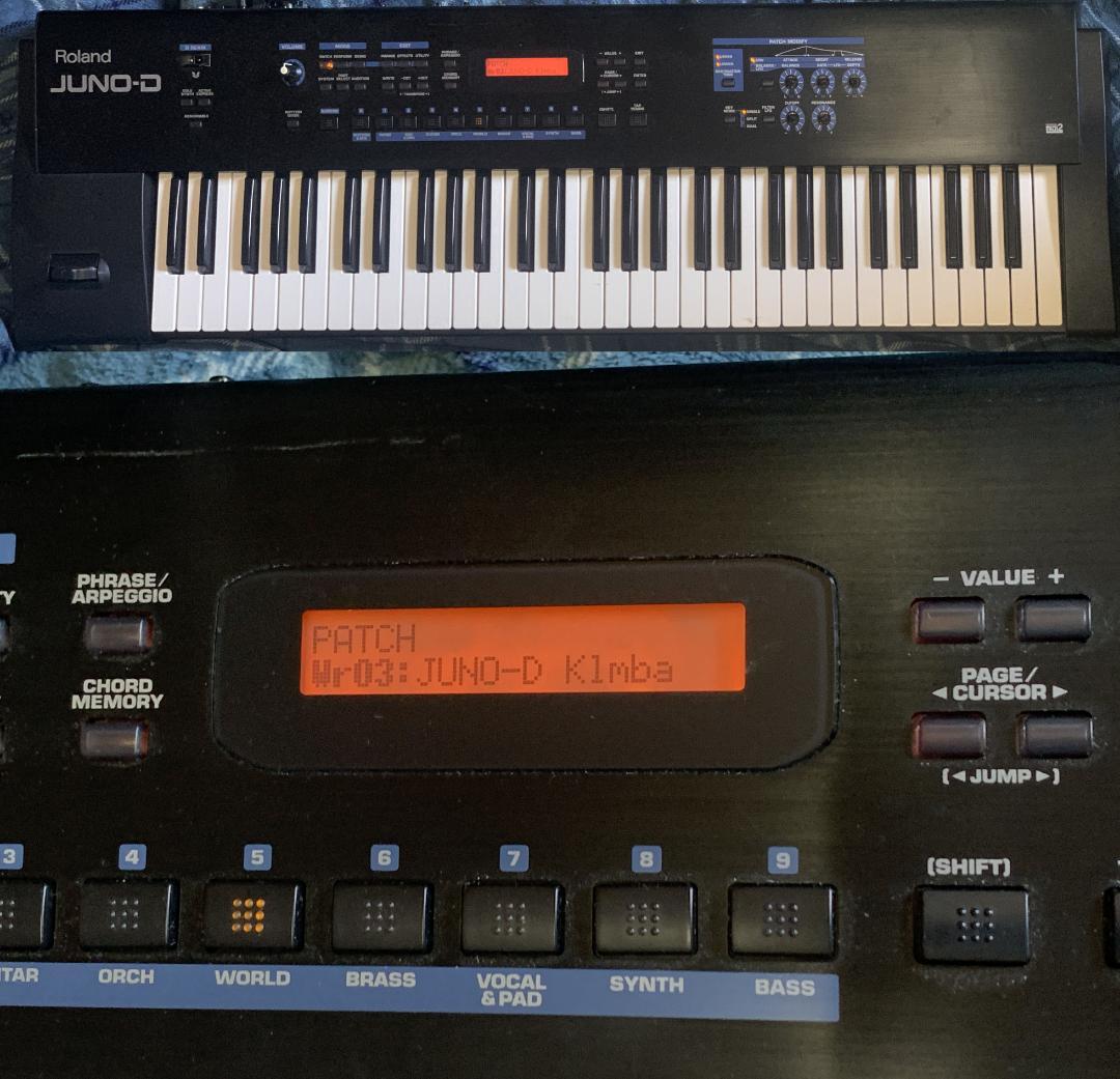 Roland シンセサイザー Juno-D 現状