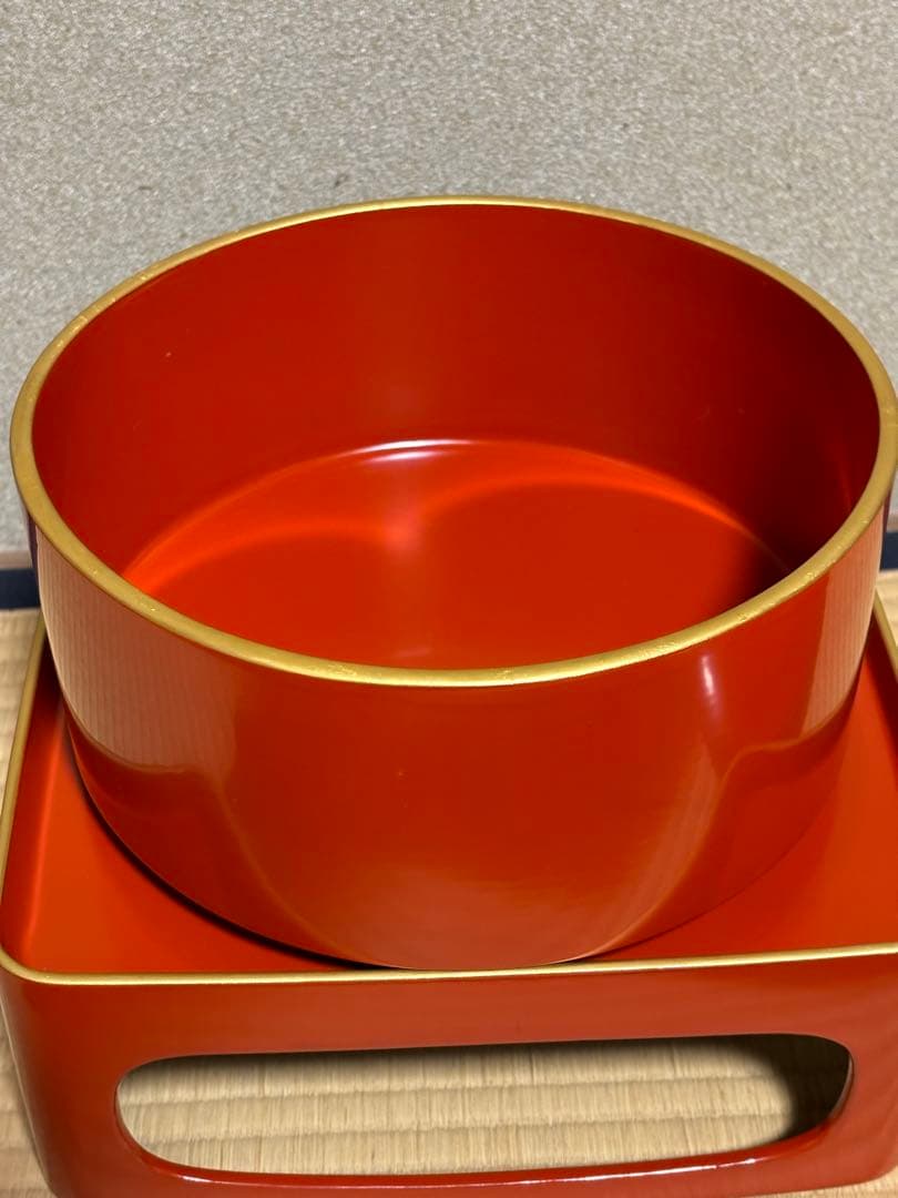 輪島塗　台付飯器　朱色　未使用