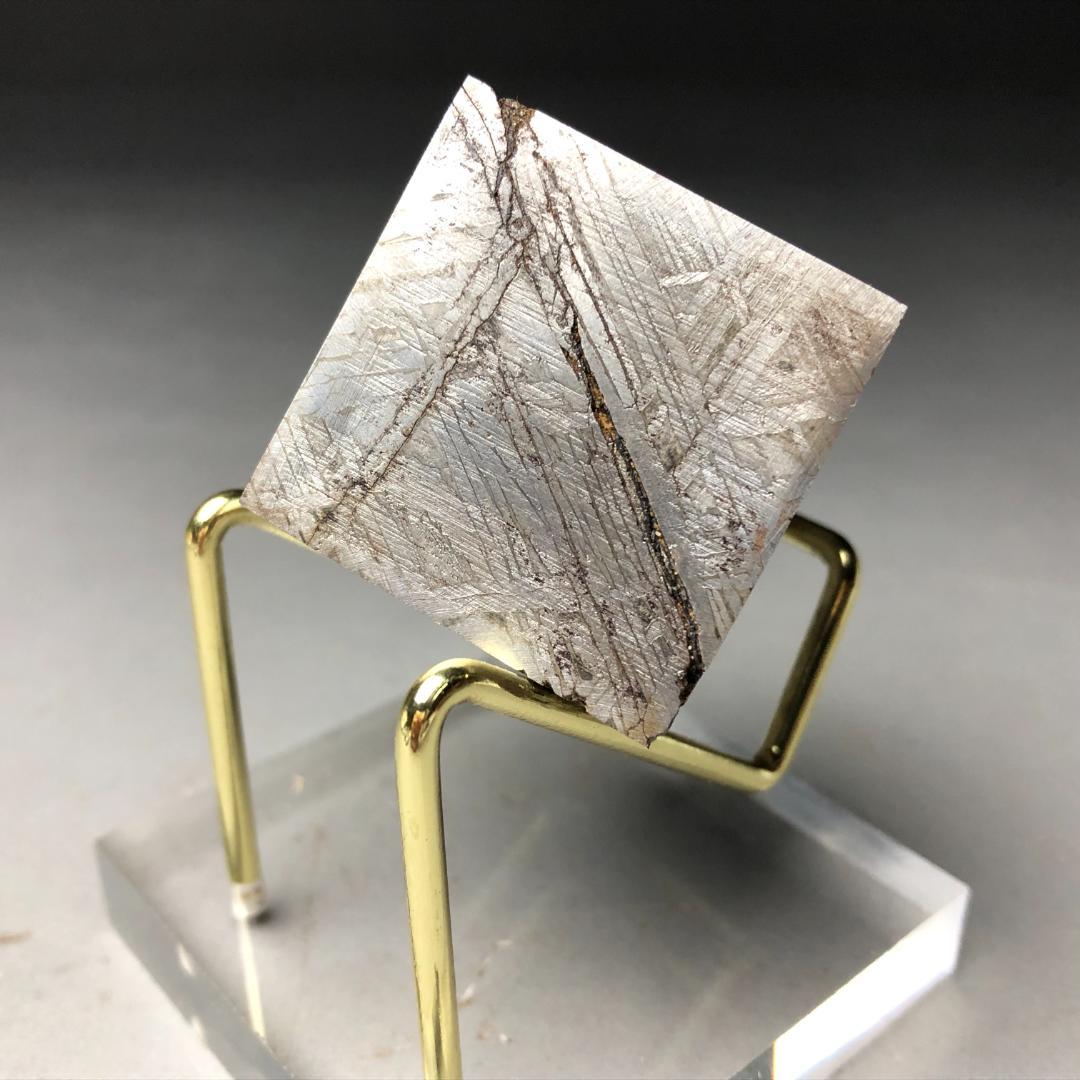 アルタイ隕石　メテオライト 立方体　 鉄隕石　重さ199ｇ