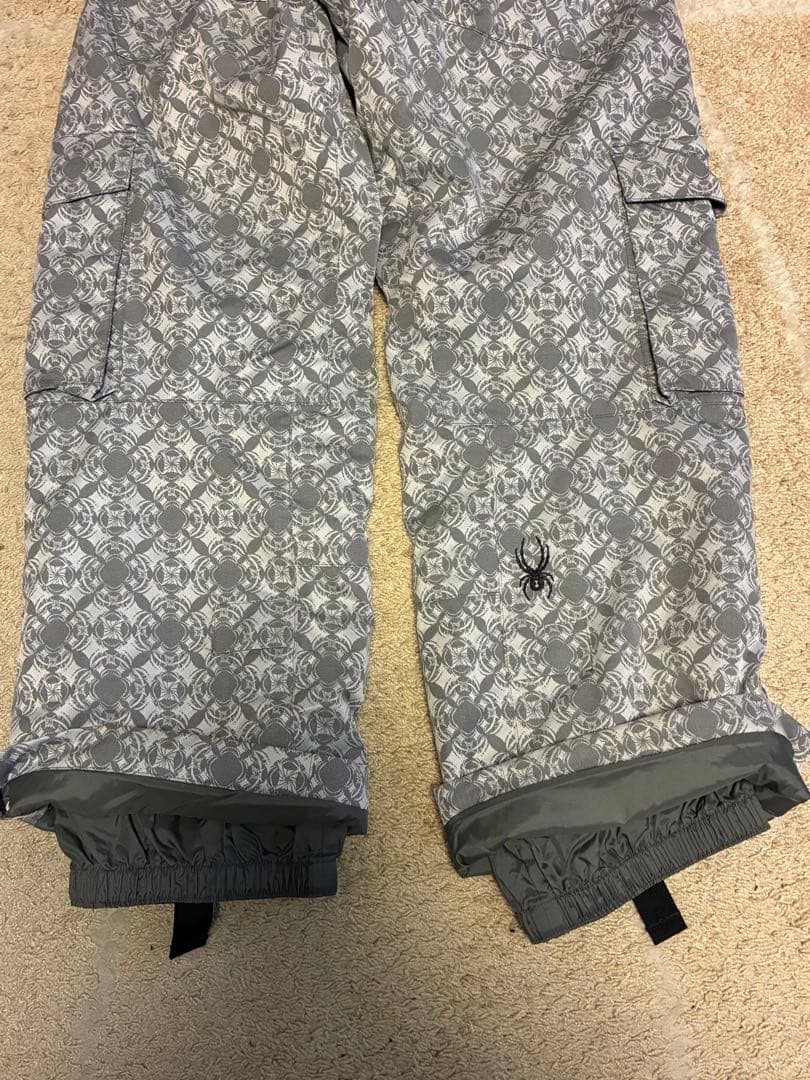 【美品】スキー　スノーボードウエア　スパイダー　パンツ　グレー　M