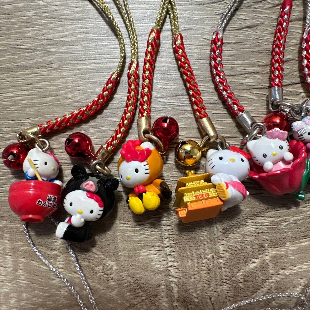 d*9様 【地域限定】ハローキティ ストラップ 33個セット