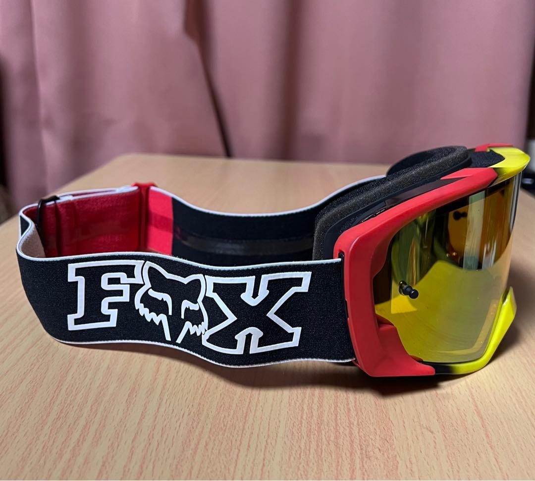 Honda Supreme ゴーグル