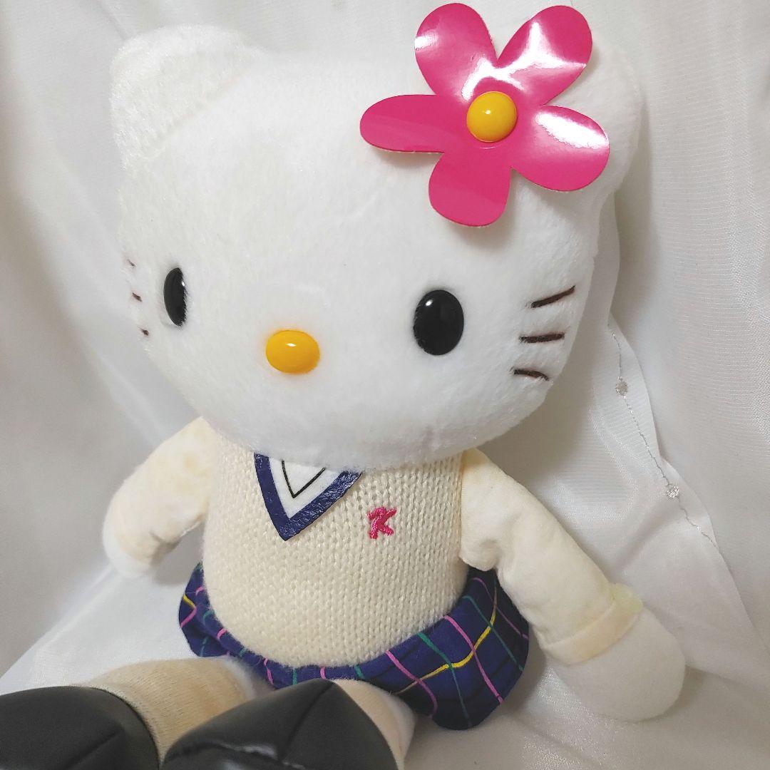 サンリオ　ハローキティ　キティちゃん　制服　女子高生