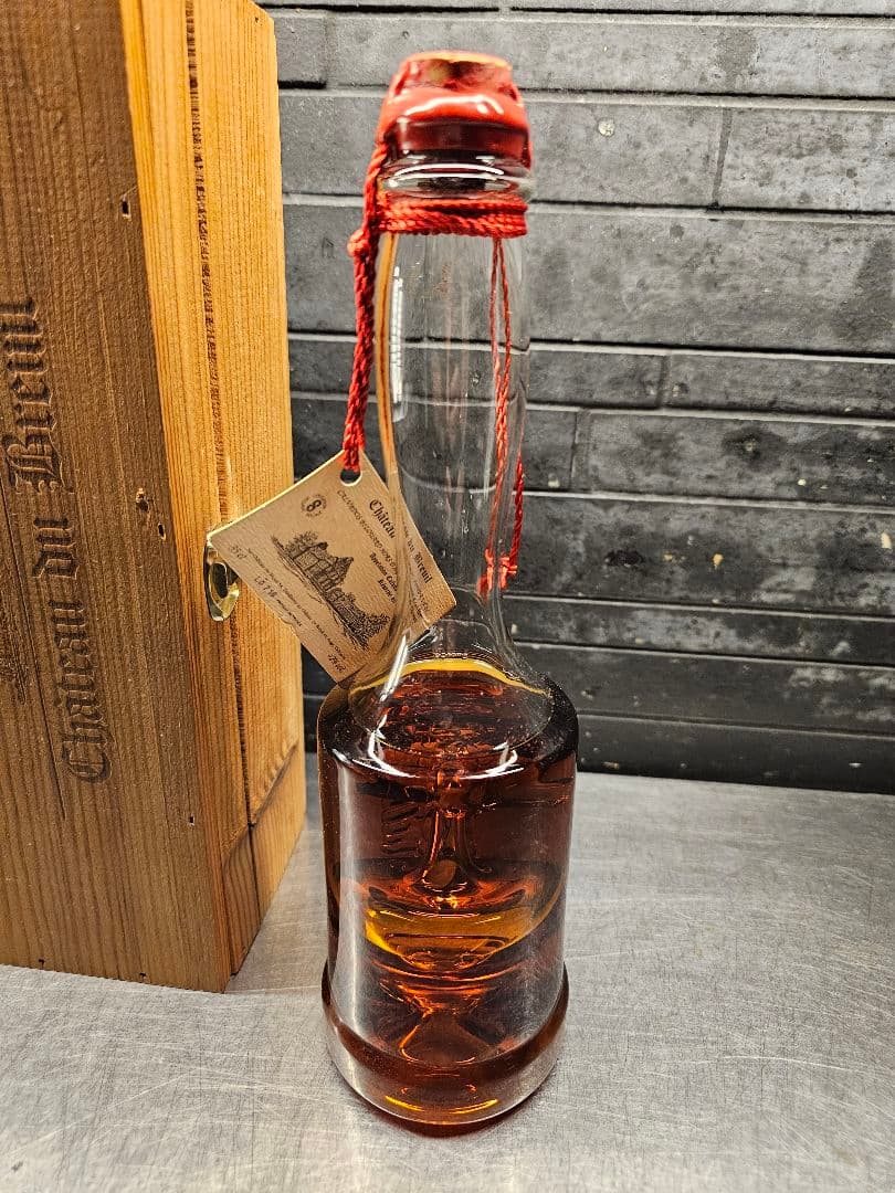Chateau du Breuil 木製ケース付き　オールドボトル