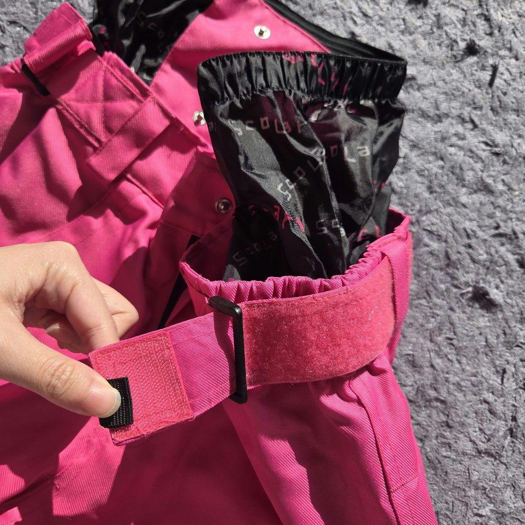 スノーウェア　上下セット　上M／下9号　ピンク×黒　多機能　通気性　レディース