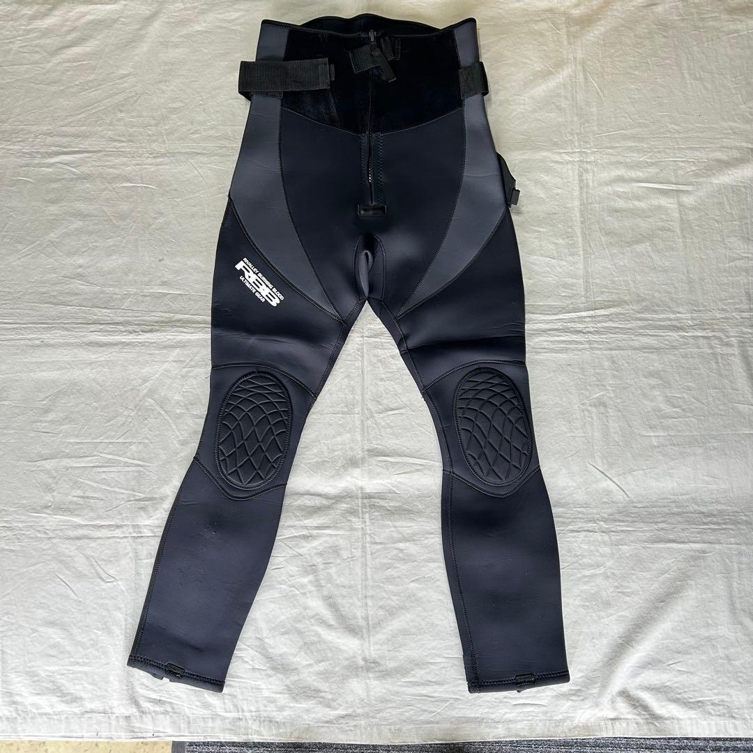 未使用品 リバレイRBBウエットタイツⅡ Mサイズ