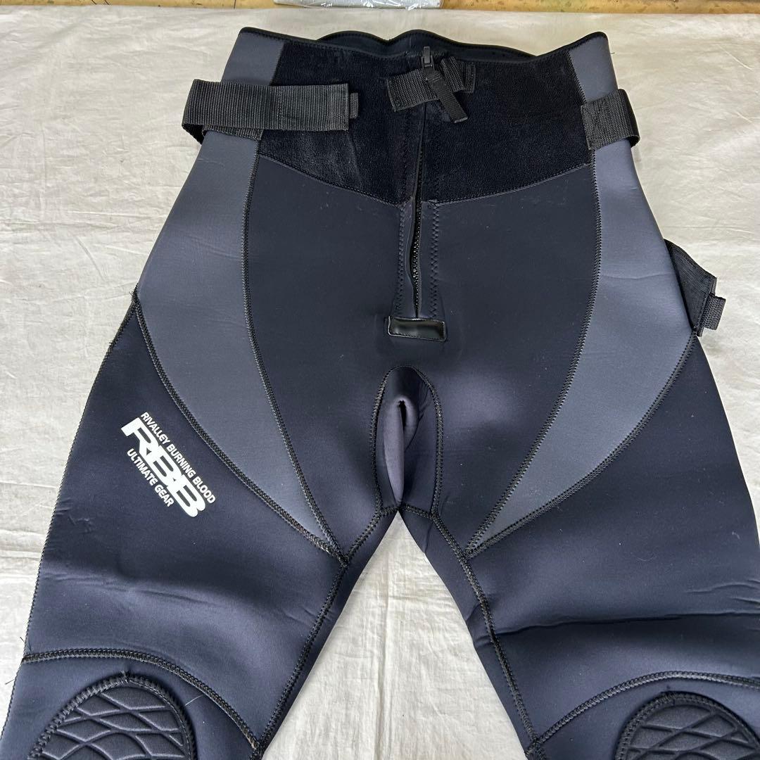未使用品 リバレイRBBウエットタイツⅡ Mサイズ
