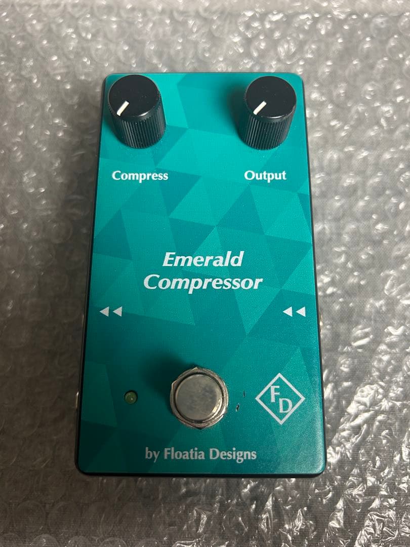 ベース Floatia Designs Emerald Compressor
