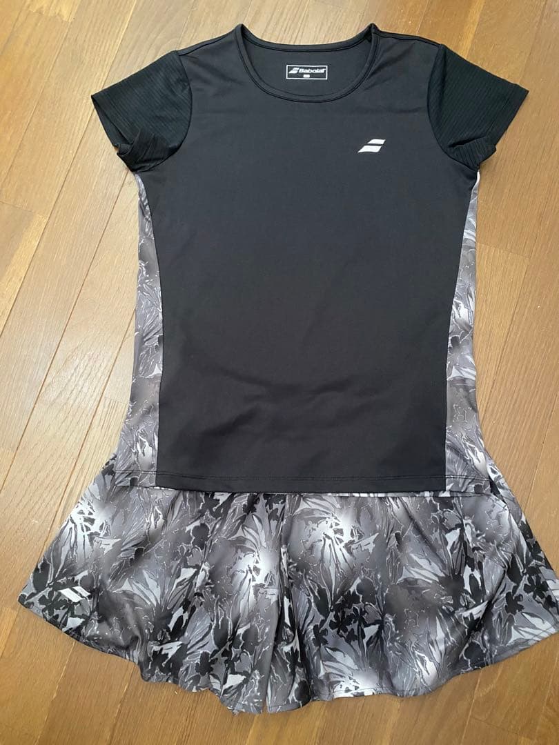 テニスセットアップ　上下　セントクリストファー　エレッセ スリクソンパラディーゾ