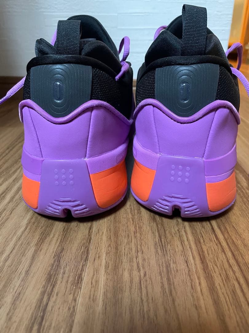 adidas デイム9ロー/ DAME 9 LOW TRAINERS