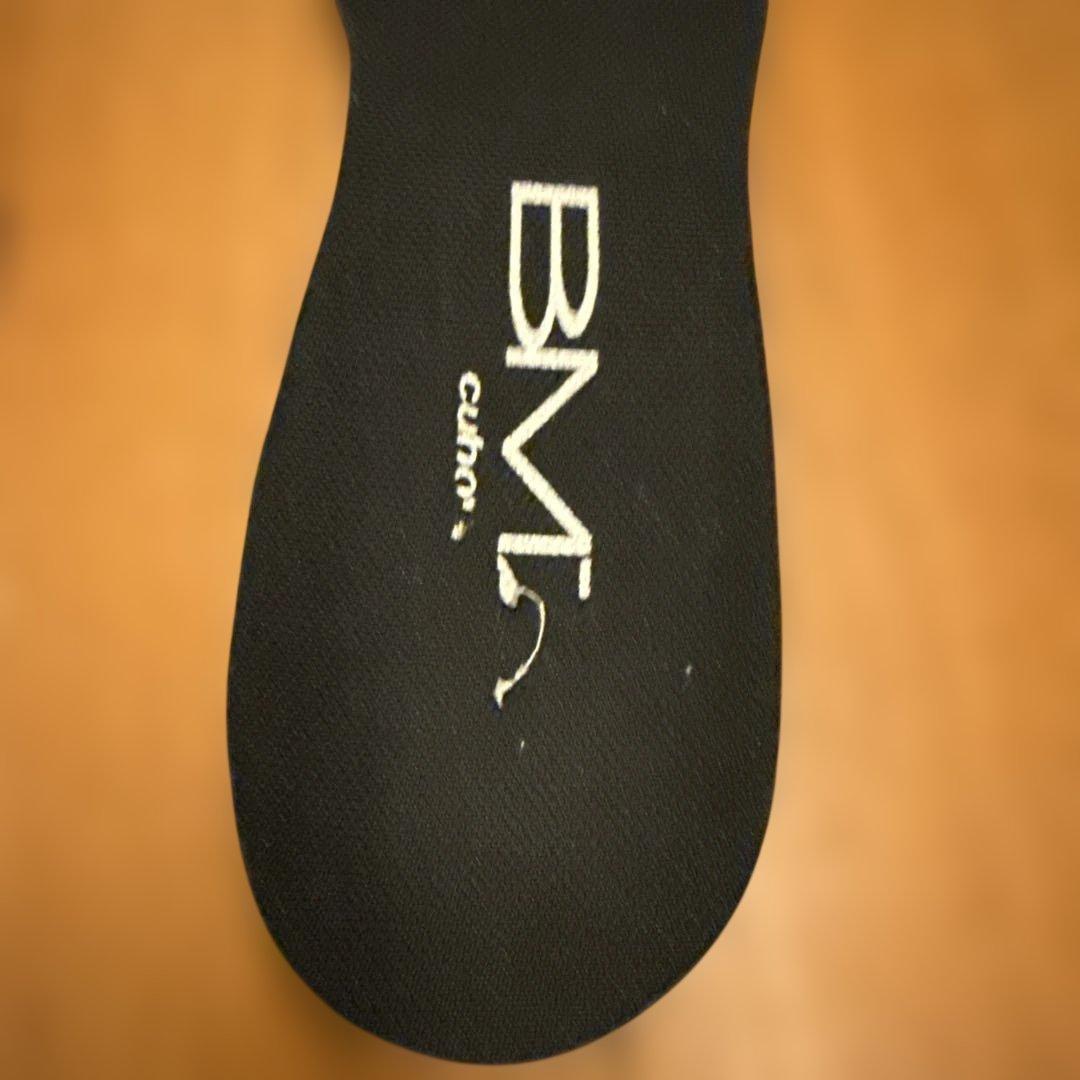 【使用1回のみ】BMZ 蹴王Jr（ジュニア）サッカースパイク 23.5cm