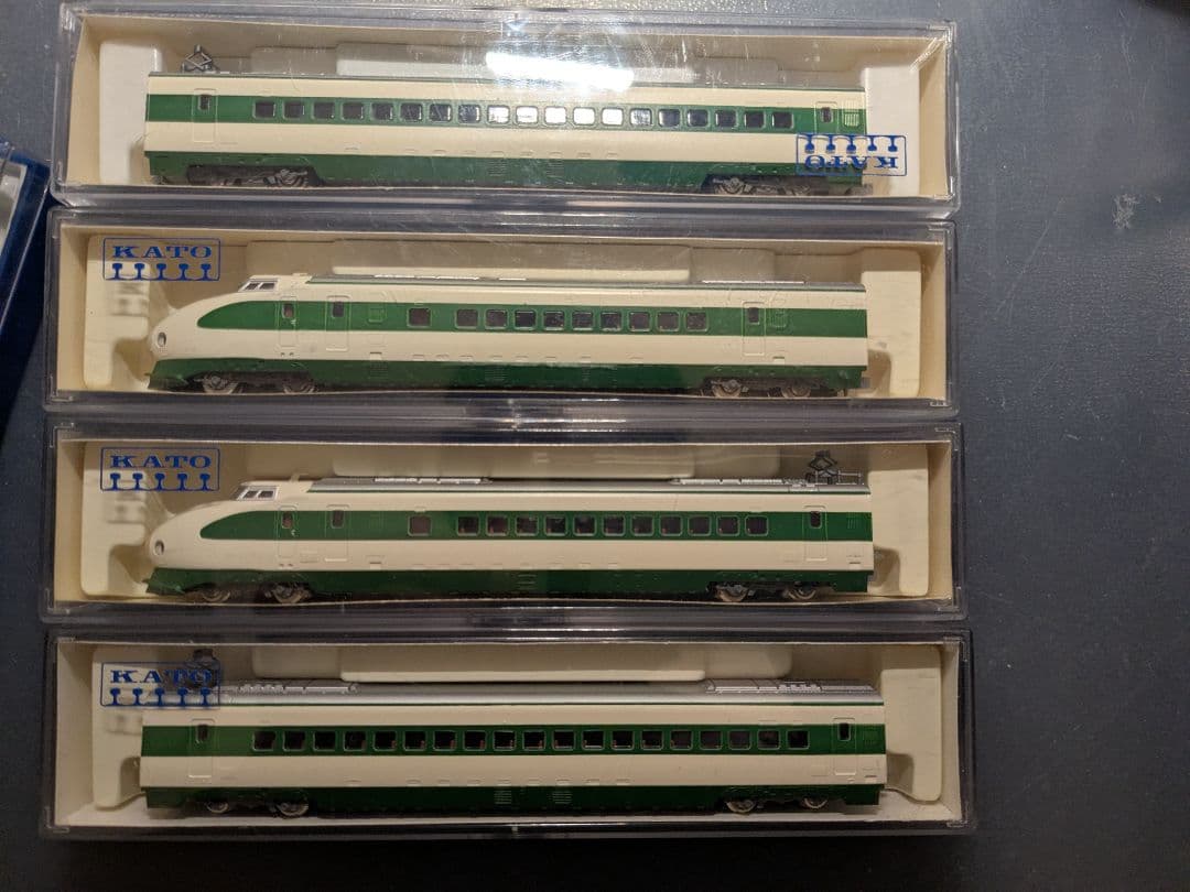 旧東北、上越200型新幹線模型5両