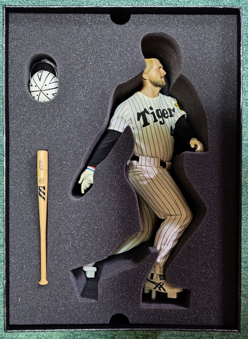 阪神タイガース　ランディ・バース　４４番　フィギュア