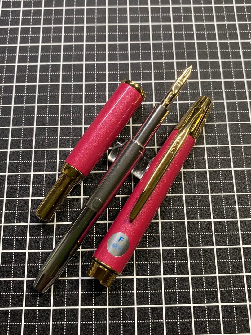 PILOT CAPLESS decimo Tourmaline-Pink 万年筆