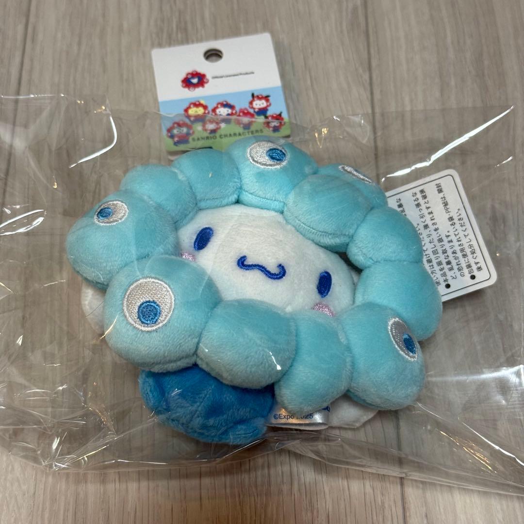 【新品未開封】万博 ミャクミャク なりきり シナモロール シナモン カラビナ付き