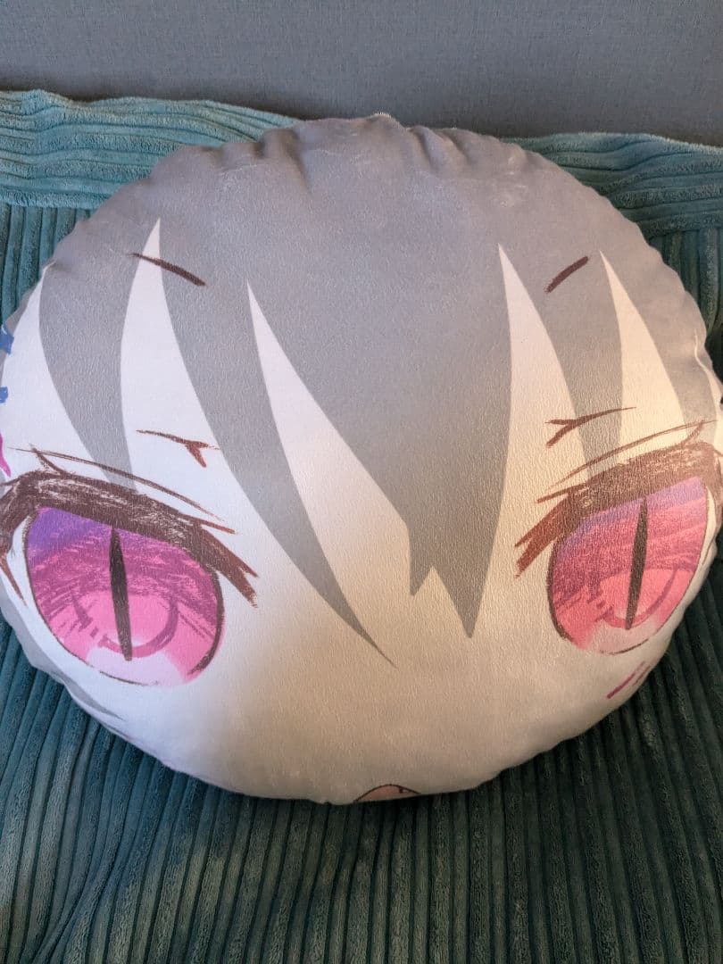 9-nine- どでかクッション