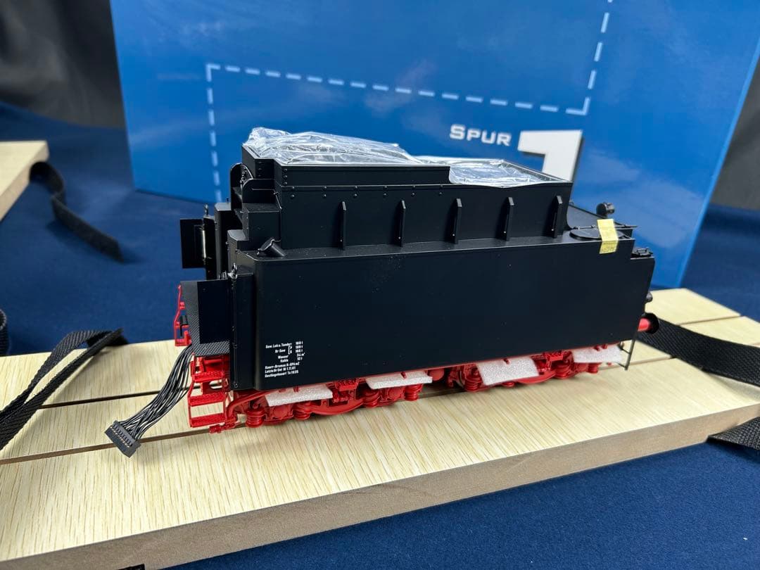 ドイツ 蒸気機関車 KM1 Modellbau BAUREIHE 01