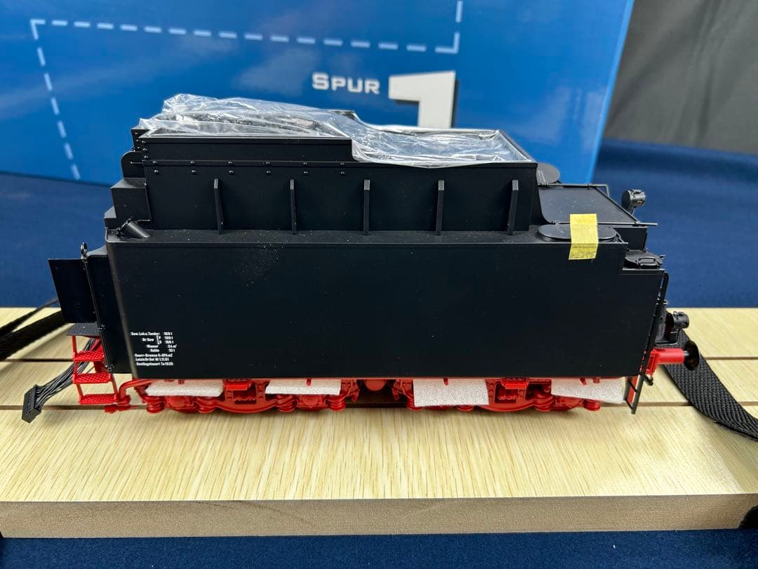 ドイツ 蒸気機関車 KM1 Modellbau BAUREIHE 01