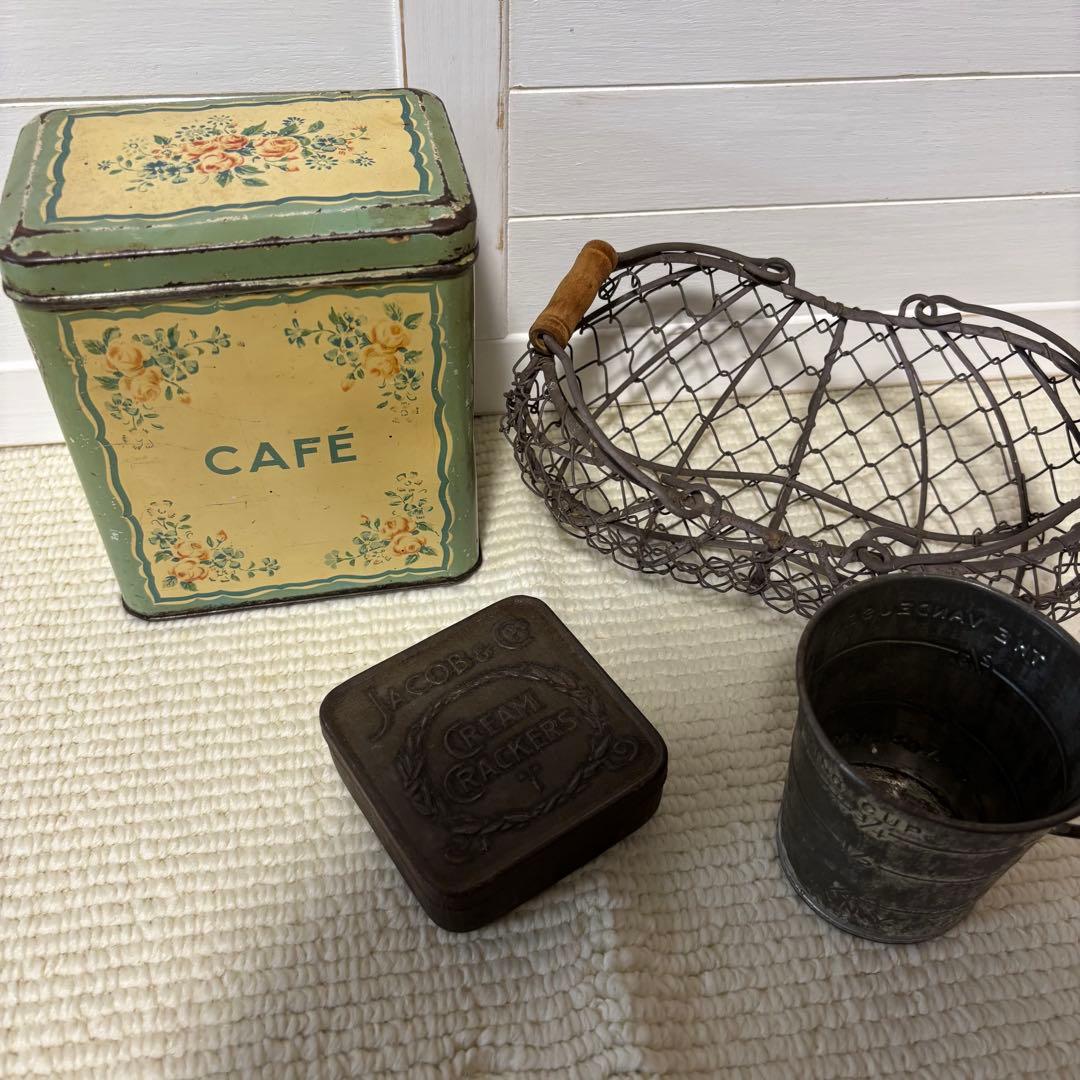 アンティーク　ショコラムニエ　TIN缶セット