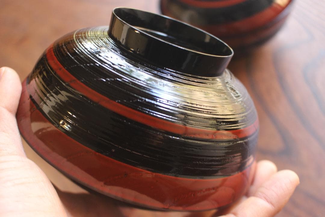 デッドストック！極上独塗分柿合わせに優美な見返雲錦蒔絵の映えるお椀2点（検山中塗