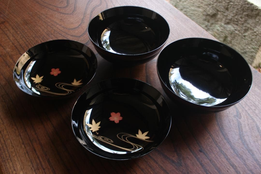 デッドストック！極上独塗分柿合わせに優美な見返雲錦蒔絵の映えるお椀2点（検山中塗