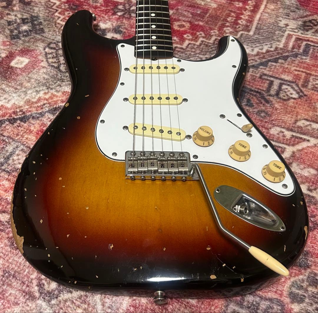 Fender by Squier JVシリアル 1982年製　ストラキャスター