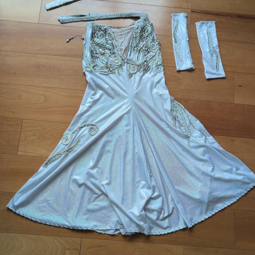 ホワイトベリーダンスセットアップ　高身長におすすめ