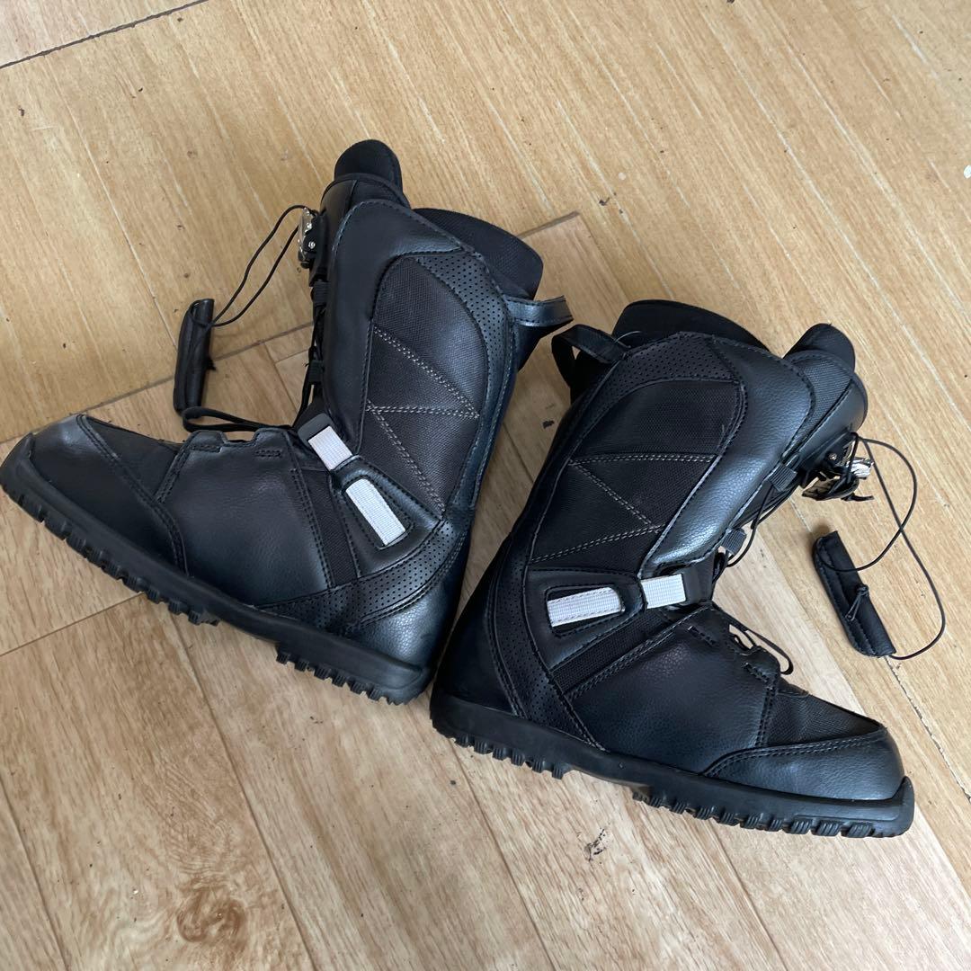 スノーボードブーツ　ZUMA　24㎝