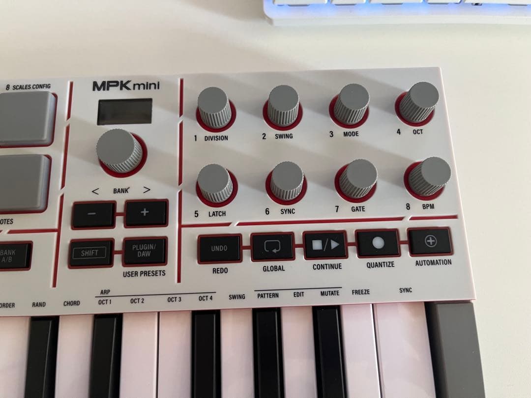 AKAI MPK Mini IV MIDIキーボード