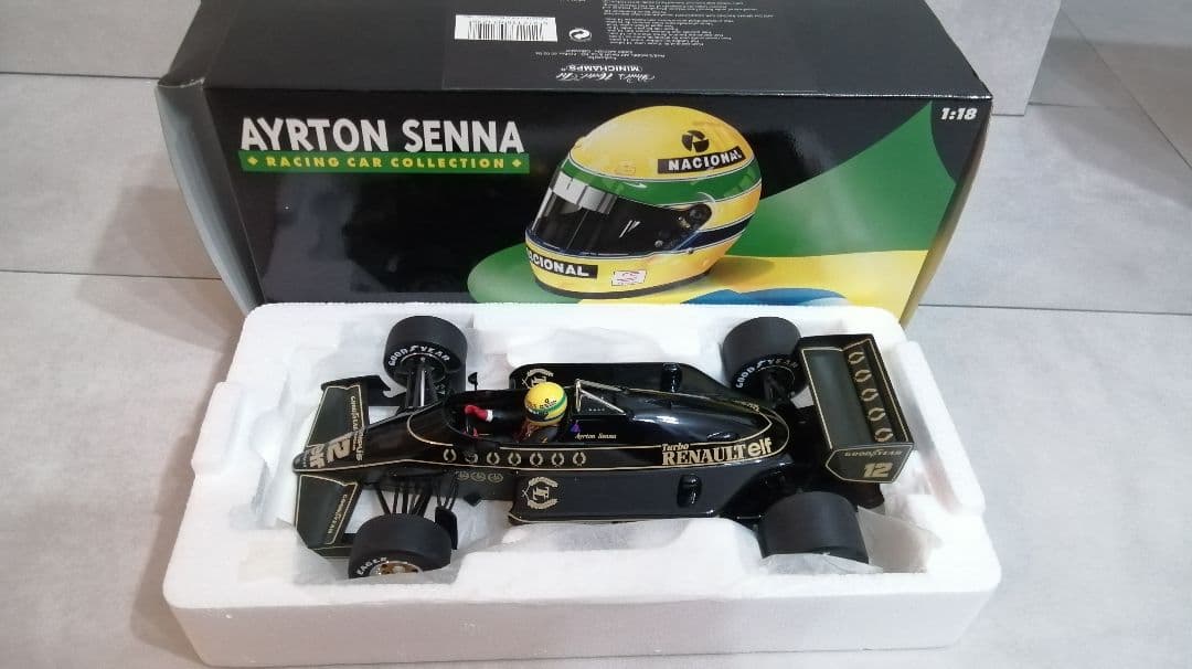 Lotus Renault 97T アイルトン・セナ 1/18 ミニチャンプス