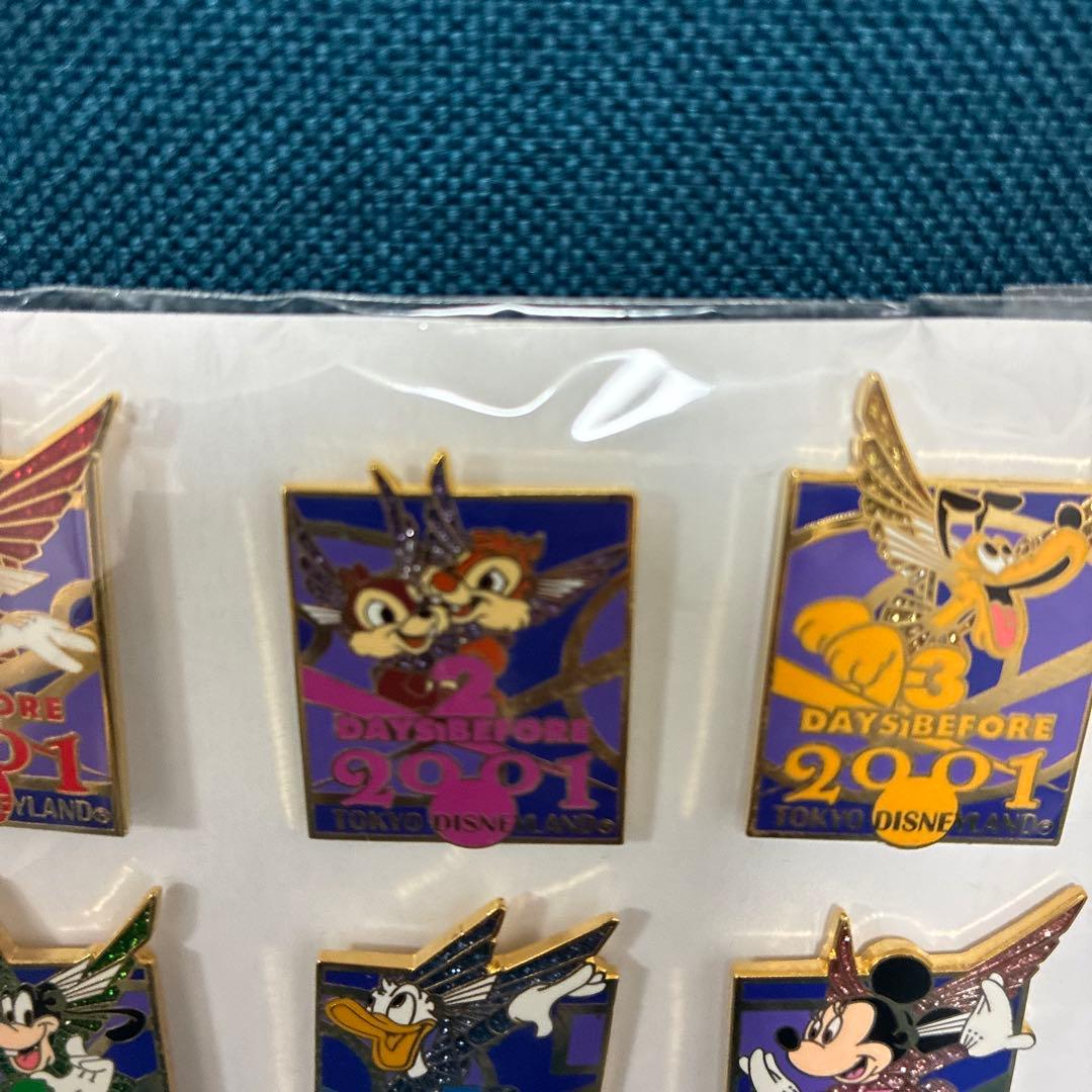 レア非売品　2001年カウントダウン東京ディズニーランドピンバッジ全種類セット
