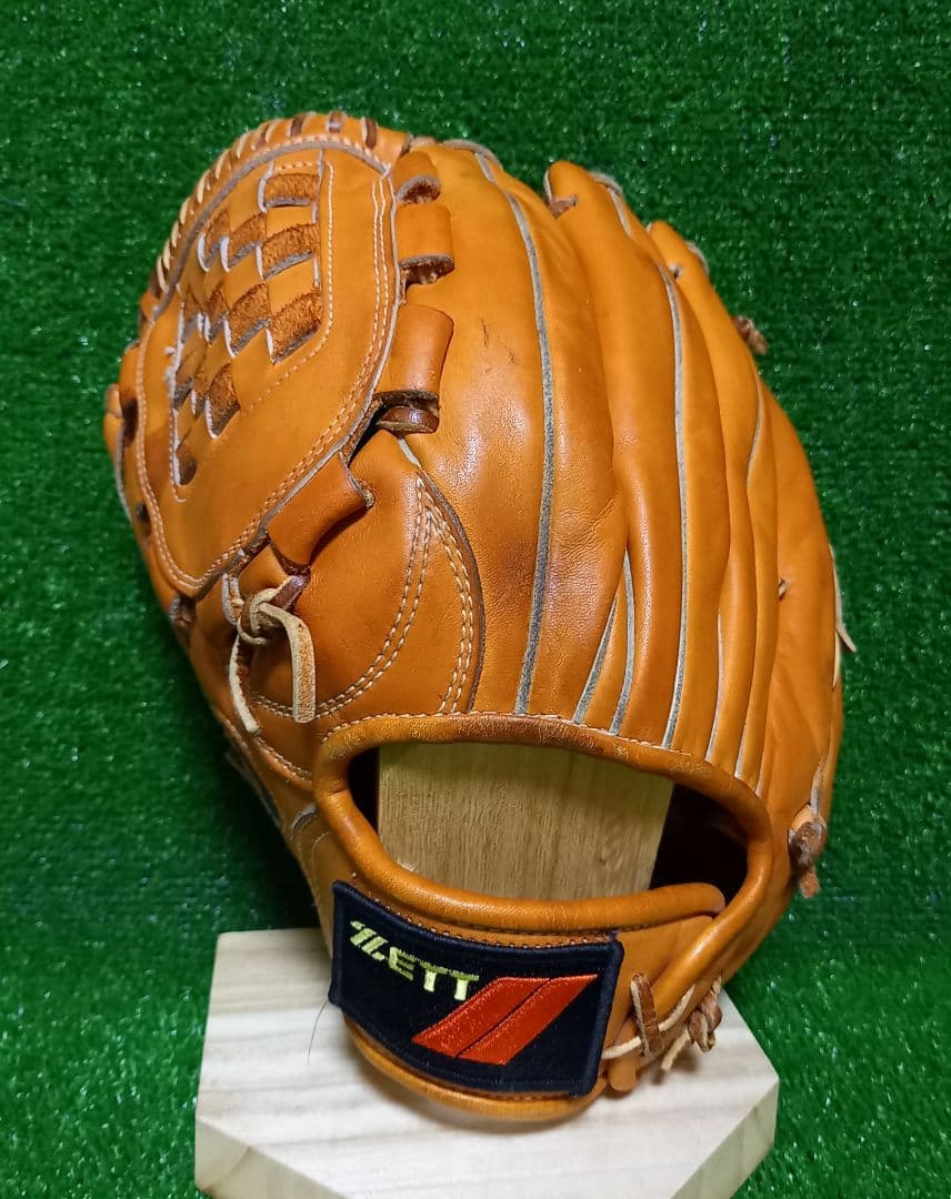 阪神タイガース益山性旭投手実使用グラブ 久保田スラッガー製 異ブランドラベル