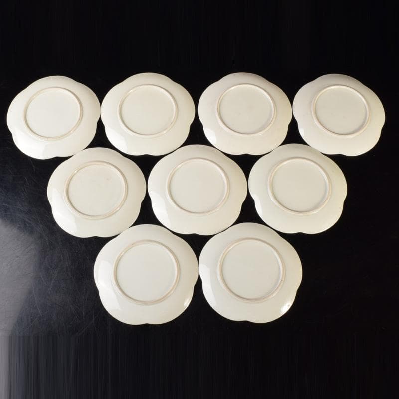 出石焼　牡丹刻　輪花皿　十九客　時代箱付　N　7093A