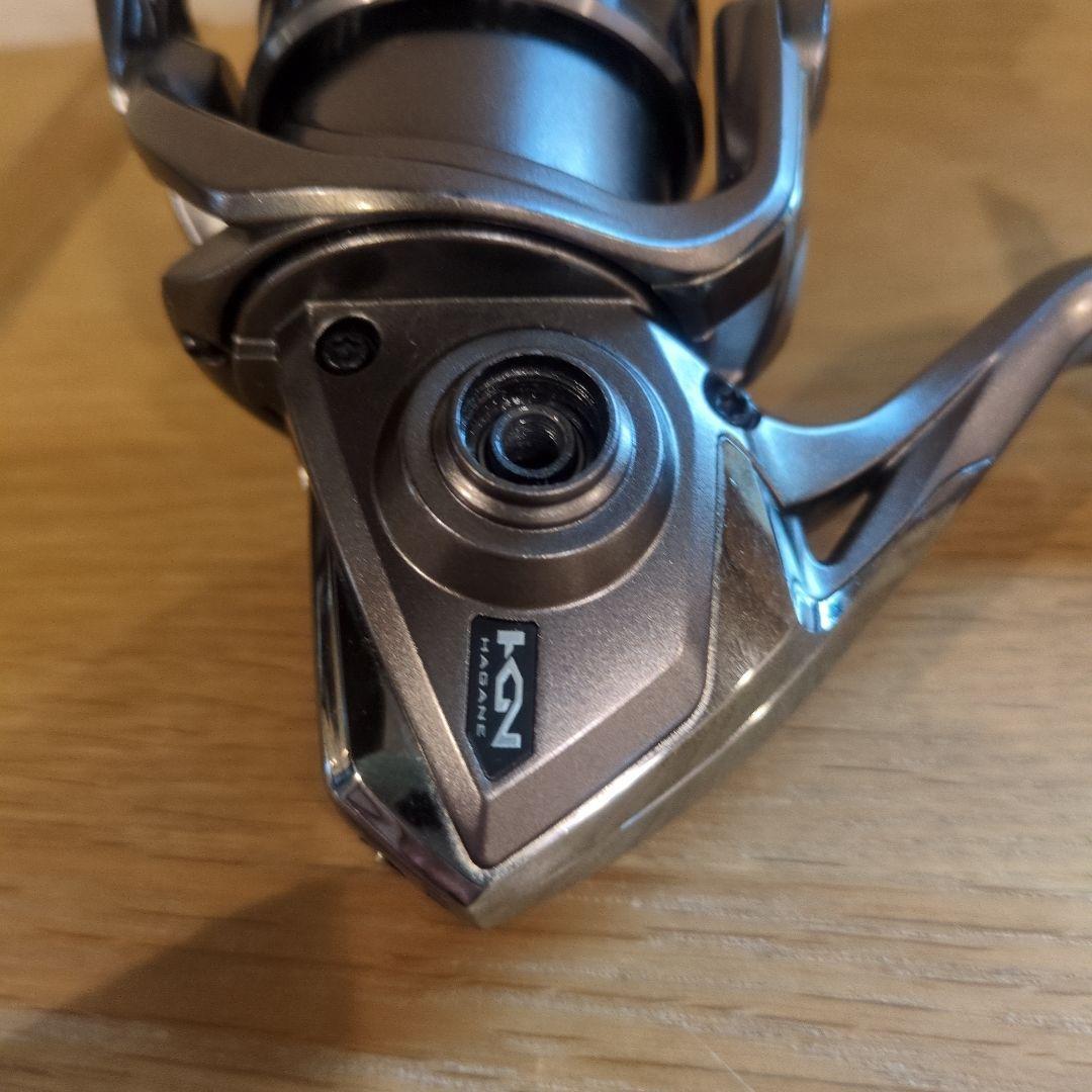 17 コンプレックスCI4+ 2500S F6 シマノ