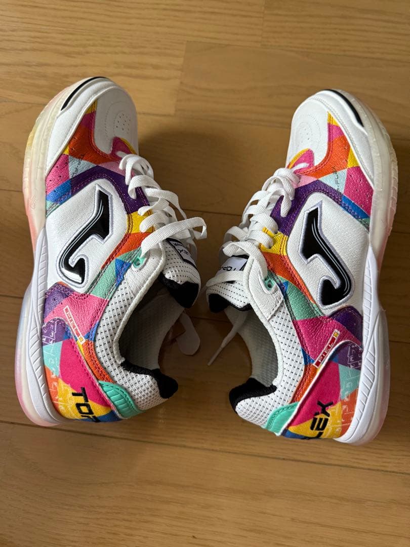 【新品】ホマ　フットサルシューズ