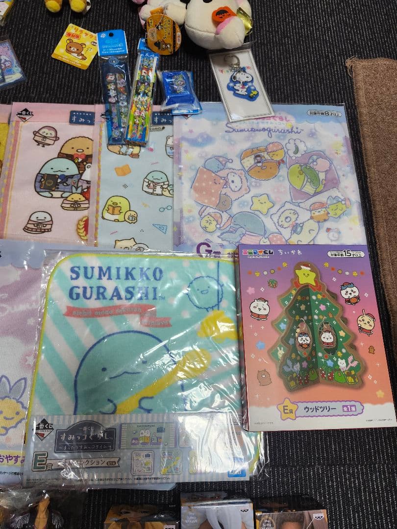 ちいかわ　すみっコぐらし　ワンピース　ツイステ　リラックマ　まとめ売り