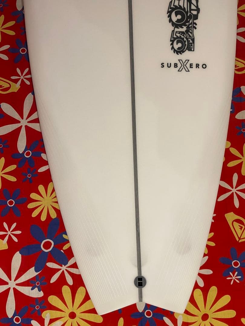 JS surf board 5”7新品未使用品 Sub Xero 日本用モデル