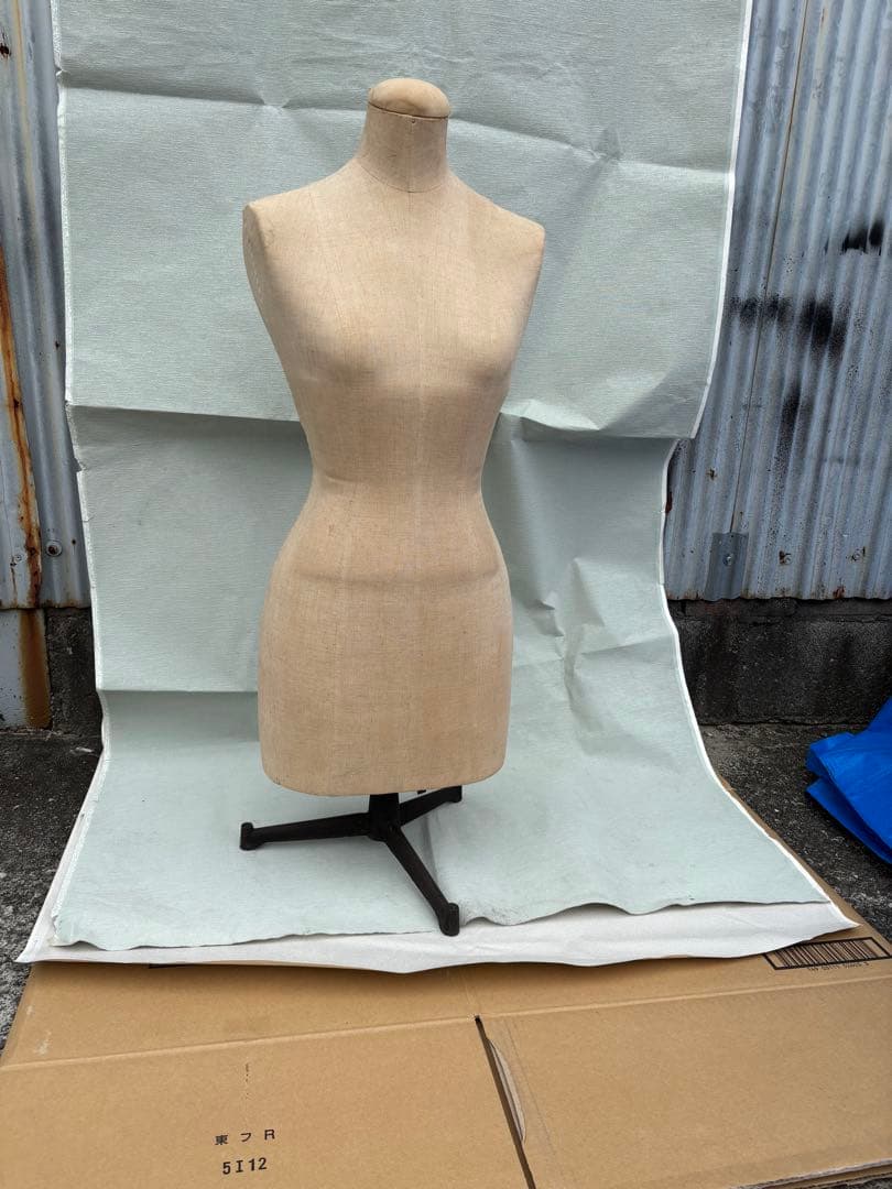和装トルソー　べージュ着付けマネキン 和装ボディ女性用 　金属スタンド付き