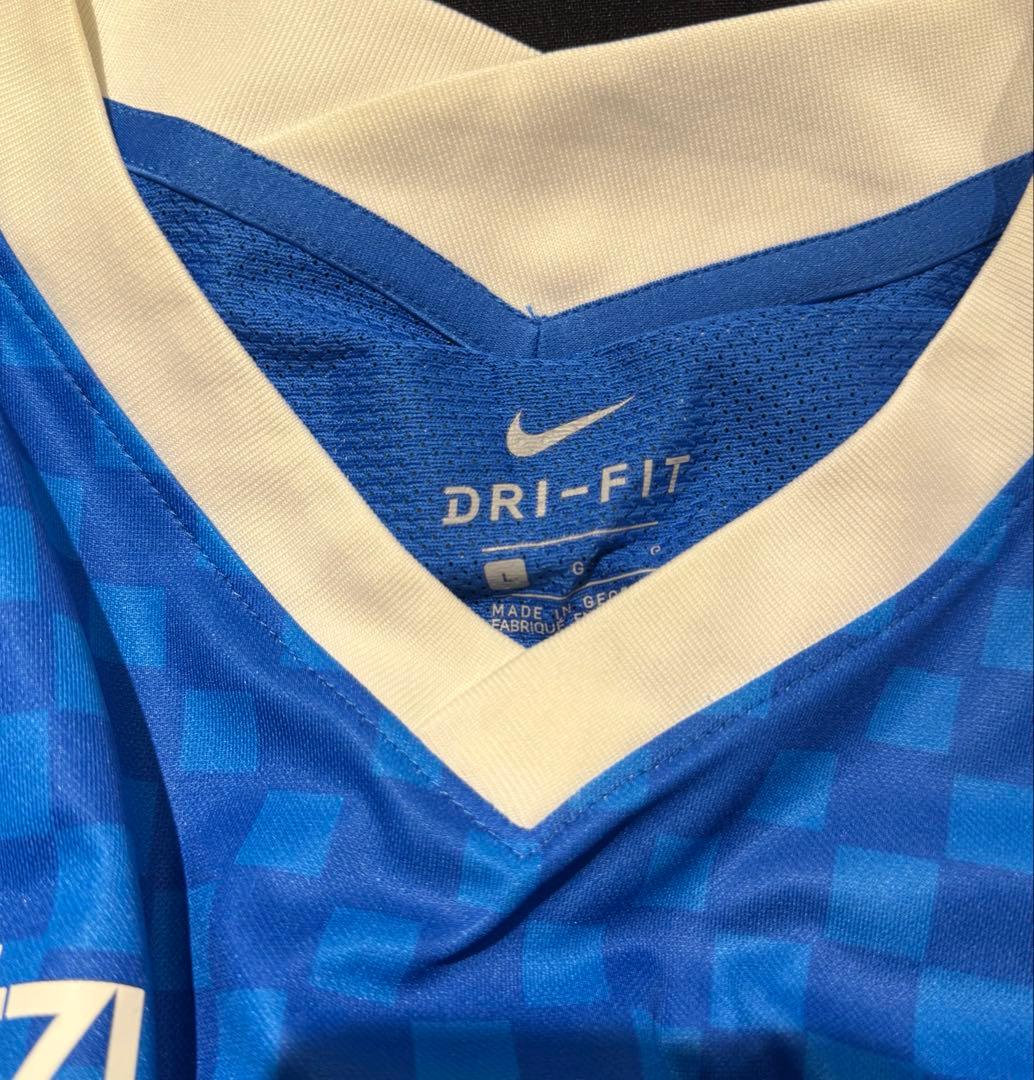 伊東純也 genk ユニフォーム