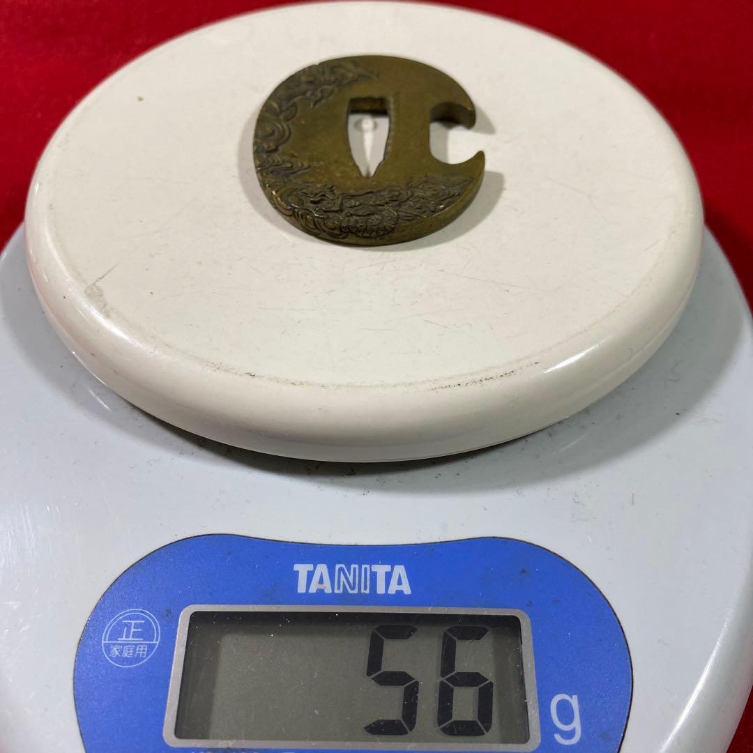 B–9 日本刀の鍔(つば) 武具　銅製　装飾品　アンティーク　美術品　工芸品　鍔